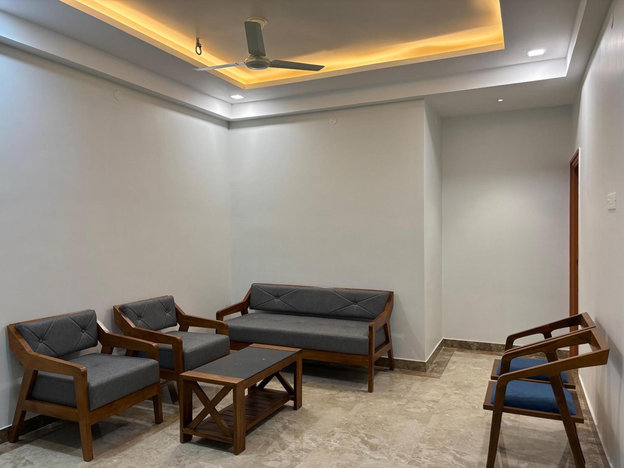 Srirangam Nandavanam Service Apartments Tiruchirappalli Exteriér fotografie